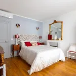 Heart Of Montmartre Air Conditioned Apartment